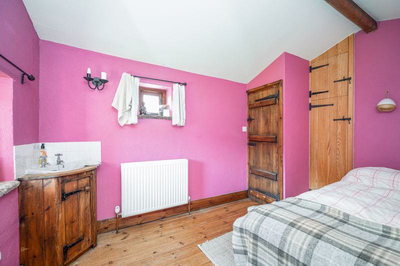 Bedroom- click for photo gallery